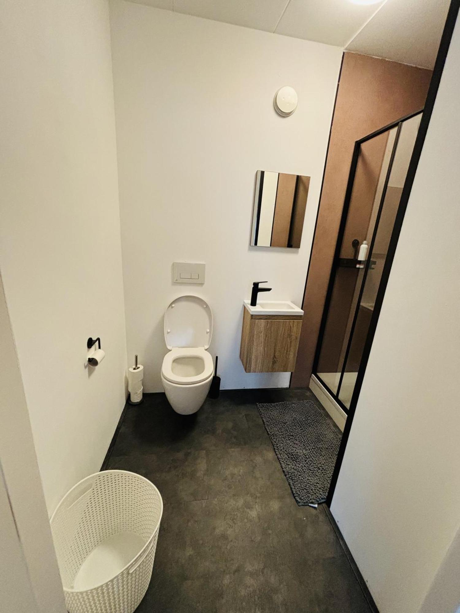 Stadshotel De Academie フラネケル エクステリア 写真
