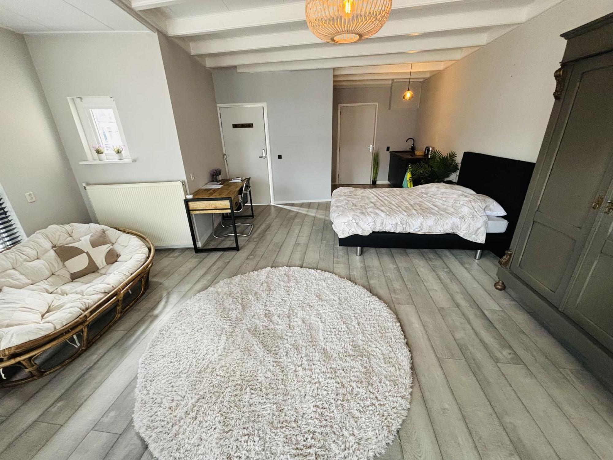 Stadshotel De Academie フラネケル エクステリア 写真